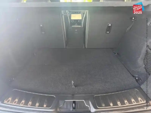 Jaguar E-Pace p300e phev 309ch r-dynamic se — photo 14