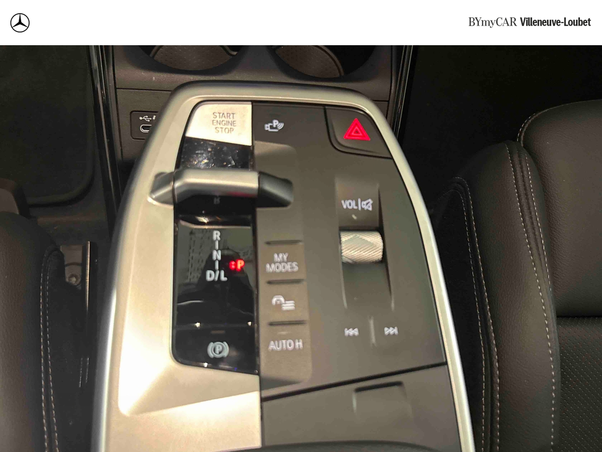BMW Active Tourer 220i 170 ch DKG7 — photo 19