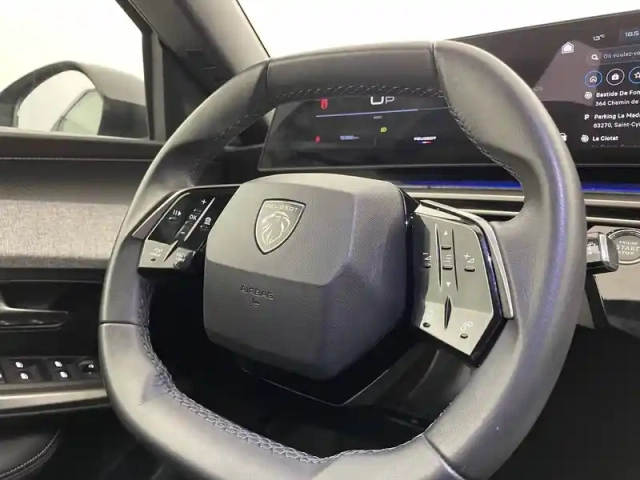 Peugeot 3008 hybrid 145 e-dcs6 — photo 29