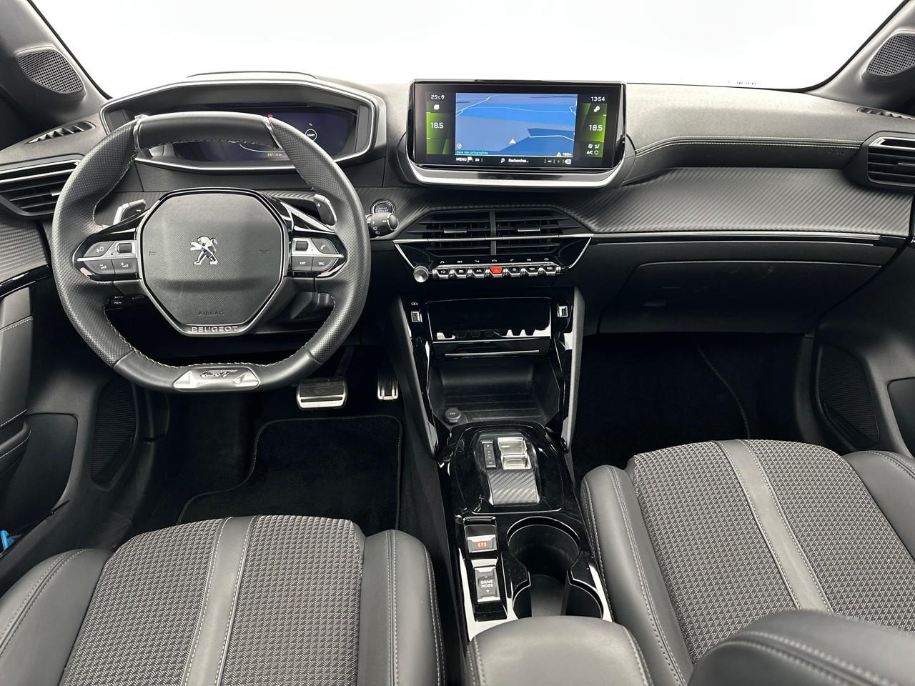 Peugeot 208 puretech 100 s&s eat8 gt — photo 11