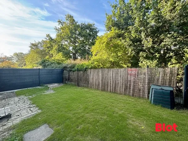 A VENDRE SEULEMENT CHEZ BLOT IMMOBILIER - APPARTEMENT T3-CHARTRES DE BRETAGNE