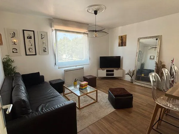 Appartement avec balcon + garage