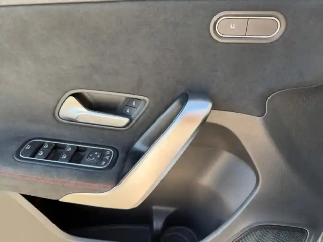 Mercedes Classe A 200 d amg line — photo 9