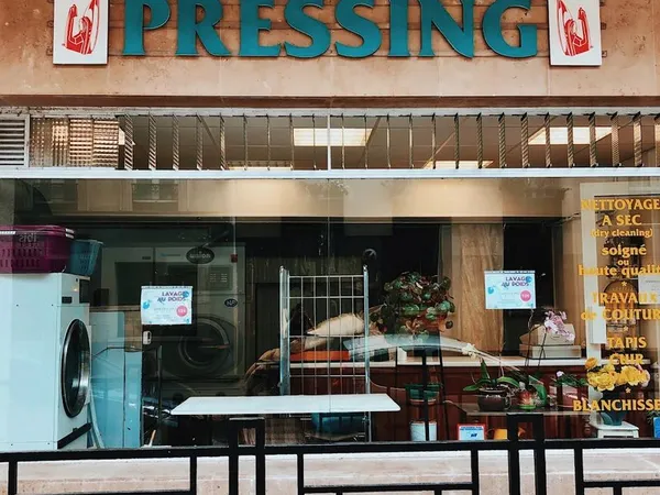 Pressing + logement 3 pièces - Paris 14e