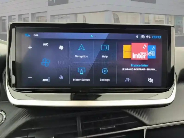 Peugeot 2008 hybrid 136 e-dcs6 allure — photo 22