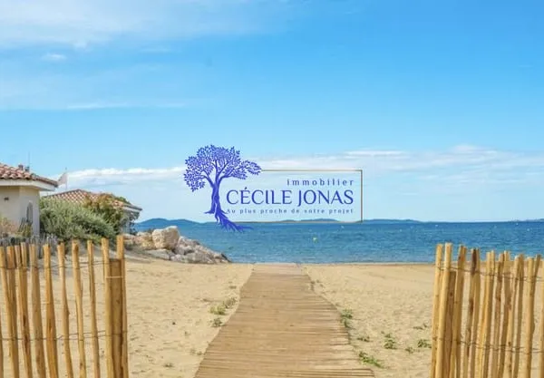 La Londe Les Maures : Mazet rénové, plage miramar à pied
