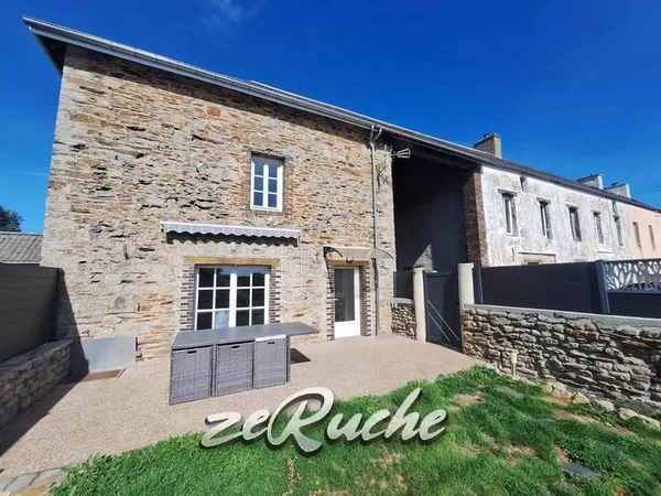 Ensemble immobilier de caractère - 290 m² habitables - 2 habitations + grange - terrain de 1 321 m²