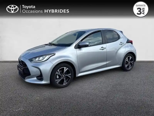 Toyota Yaris 116h design 5p my25