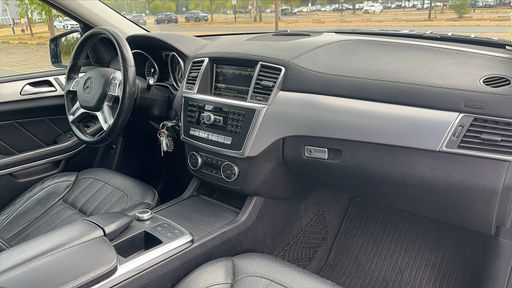 Mercedes Classe GL 350 3.0 CDI V6 4Matic 258 - Excecutive – 2014 – 200991 km – Diesel – Boîte Automatique — photo 27
