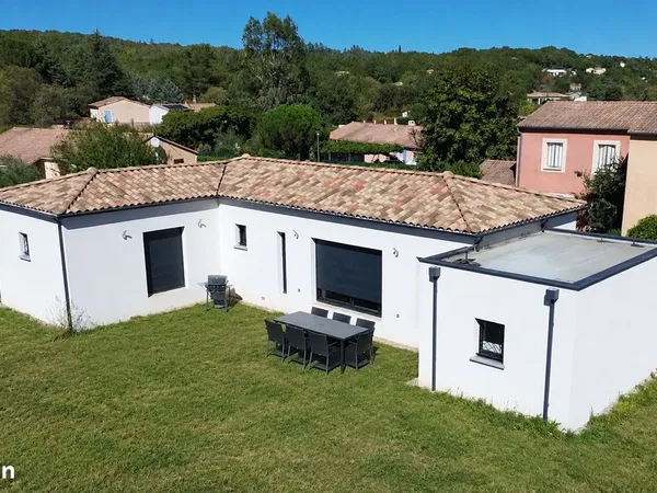 Maison plain-pied 2023 DPE A - 103 m2 - 910 m2