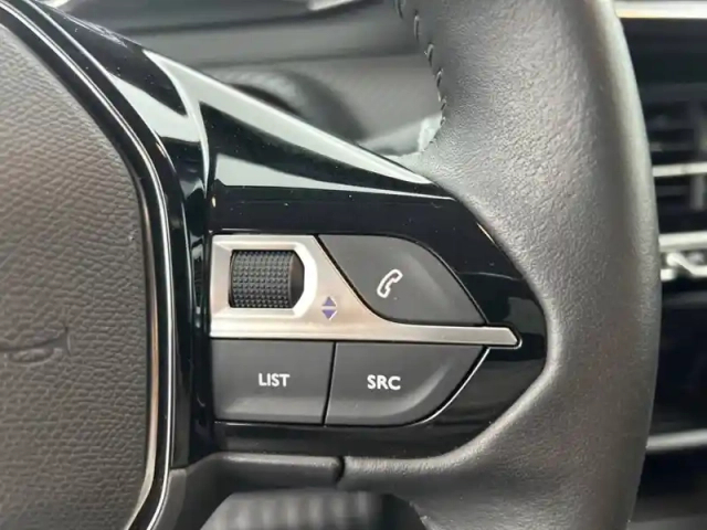 Peugeot 208 puretech 75 s&amp;s bvm5 — photo 20