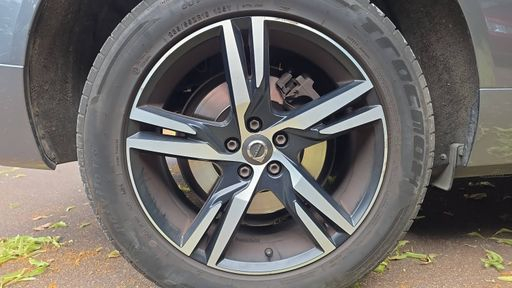 Volvo XC60 2.0 D4 190 Geartronic8 - R-Design – 2018 – 152000 km – Diesel – Boîte Automatique — photo 46
