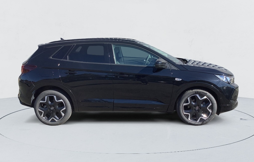 Opel Grandland — photo 4