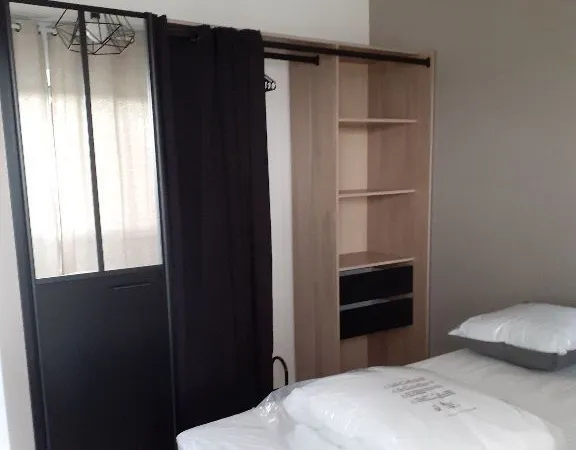 Loue une chambre meublée en colocation