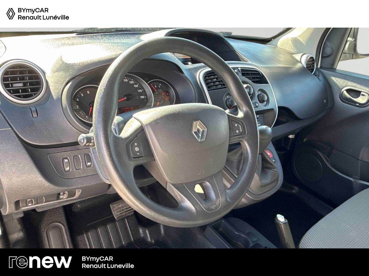 Renault KANGOO EXPRESS DCI 90 E6 EDC — photo 10