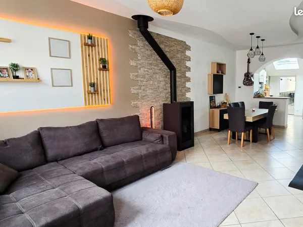 HAZEBROUCK - MAISON RÉNOVÉE 96 m² - JARDIN 263 m² - 2 CHAMBRES - COMBLE