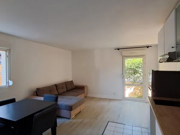 Appartement 2 pièces fraîchement rénové