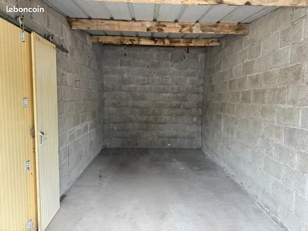 Garage 17 m² à vendre