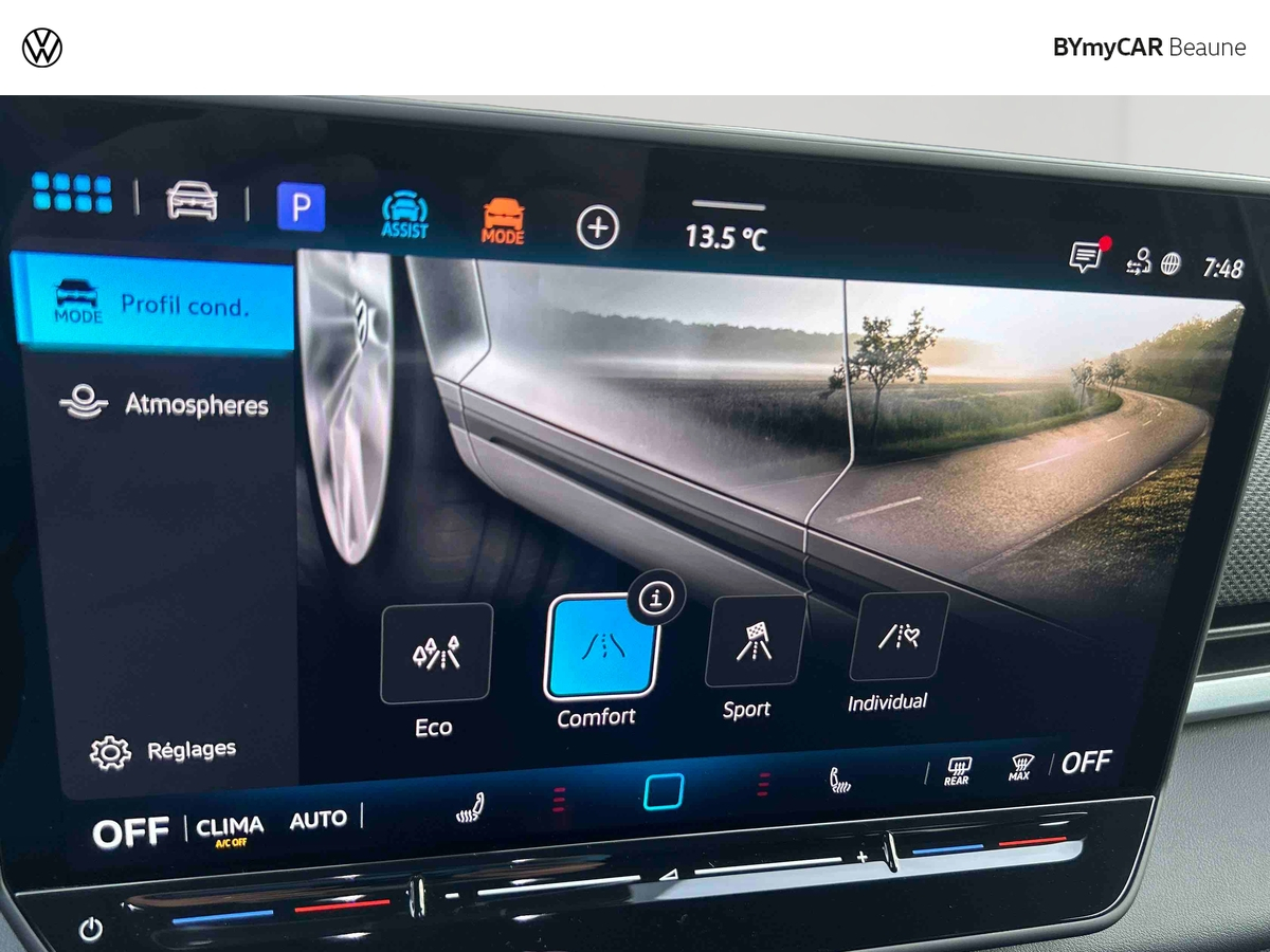 Volkswagen T-Roc 1.5 eTSI EVO2 Hybrid 150 ch DSG7 — photo 23