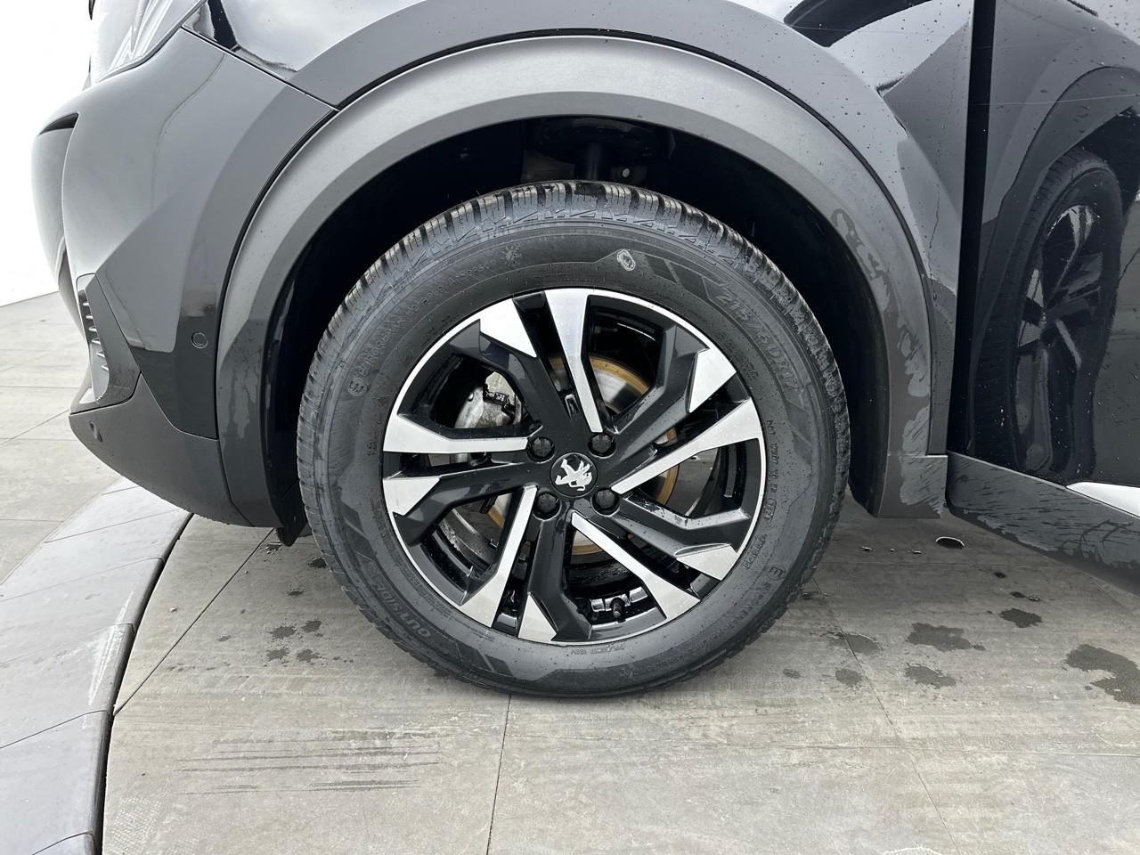 Peugeot 2008 puretech 130 s&s eat8 gt — photo 14
