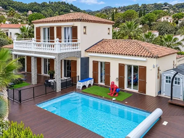 Maison 5 pièces 162 m²