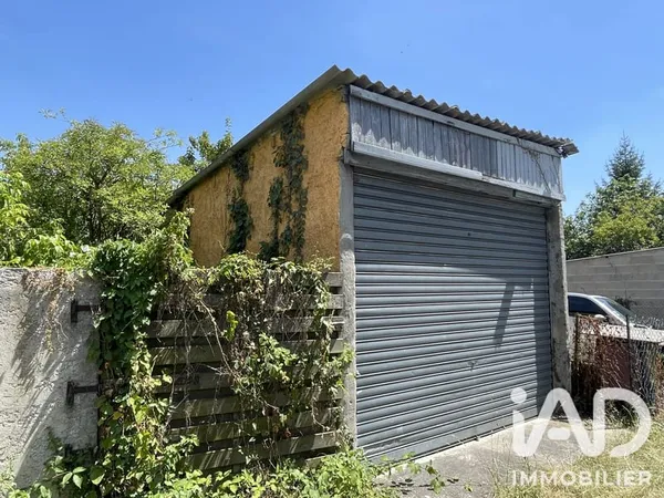 Parking 32 m²