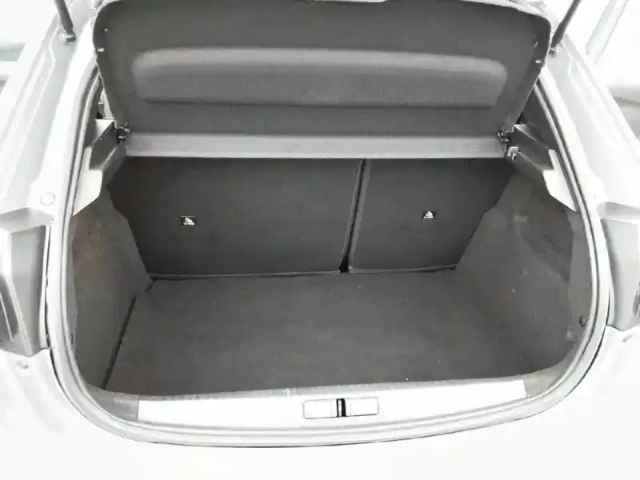 Peugeot 208 puretech 75 s&amp;s bvm5 — photo 31