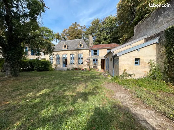 Maison 7 pièces 250 m²