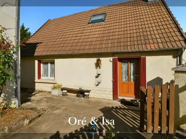 Maison à vendre 4 pièces MORLAC (18) + Jardin + garage