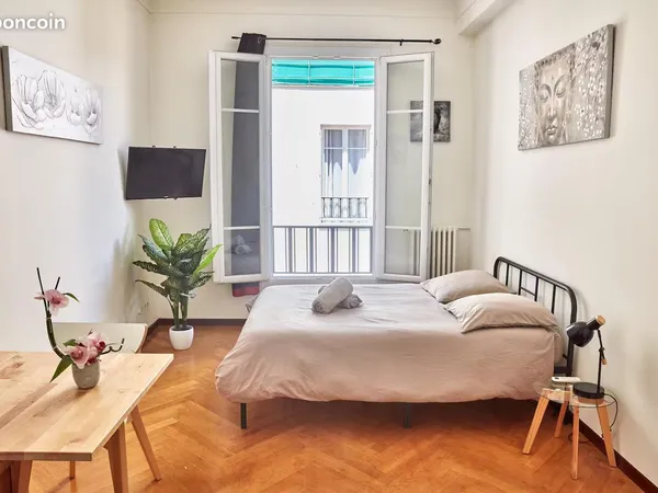 Grand Studio meublé - Gare Nice-Ville / Thiers