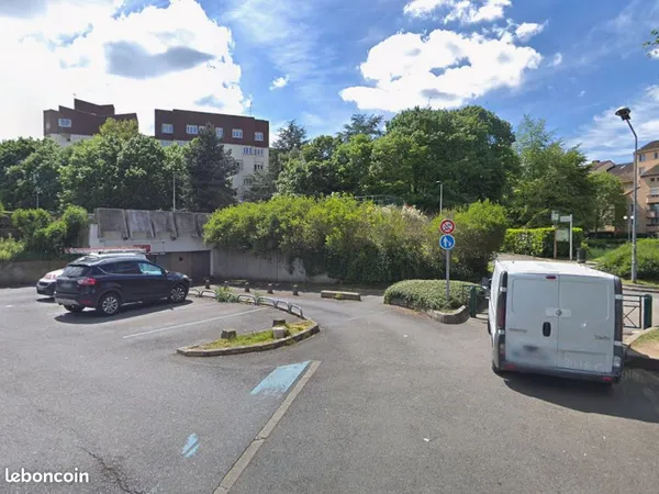 Place de parking sécurisé