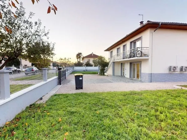 Appartement - 72.76m2 - 4 pièces - AUREILHAN