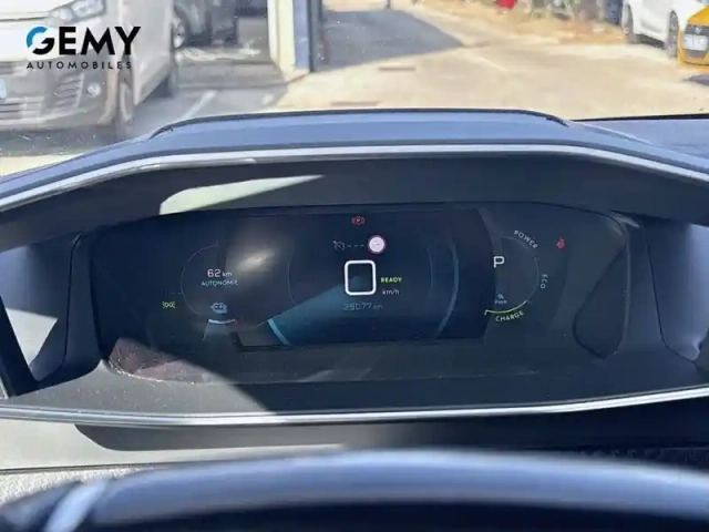 Peugeot 208 electrique 50 kwh 136ch — photo 12