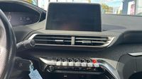 Peugeot 3008 1.2 PureTech 130ch S&S GT EAT8 — photo 19