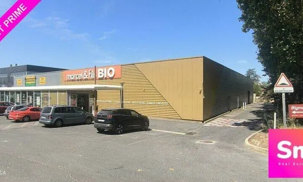 Local commercial 1685 m²