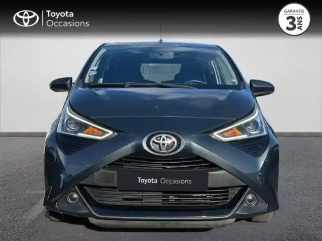 Toyota Aygo 1.0 vvt-i 72ch x-play 5p pack style pack app — photo 5