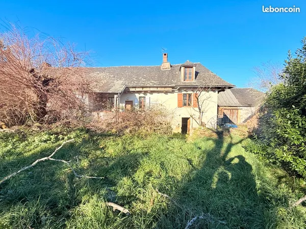 Ancien corps de ferme en pierre à rénover Malemort