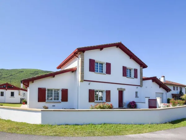 Maison 7 pièces 184 m²