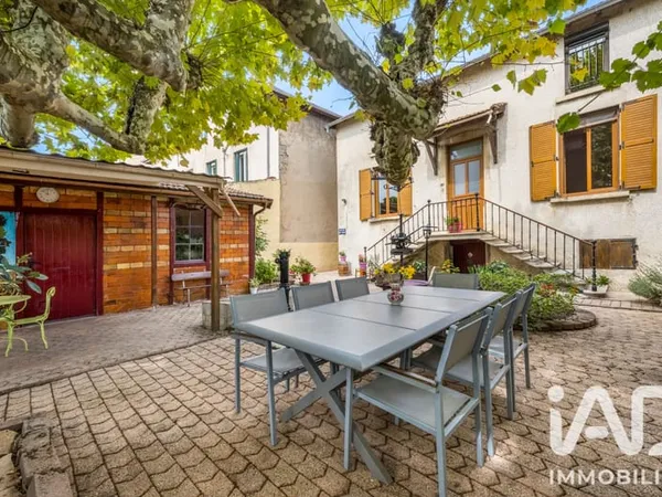 Maison 6 pièces 158 m²