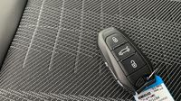 Peugeot 5008 Hybrid 145ch GT e-DCS6 — photo 16