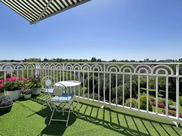 DERNIER ÉTAGE DUPLEX D'EXCEPTION AVEC TERRASSE PLEIN SUD