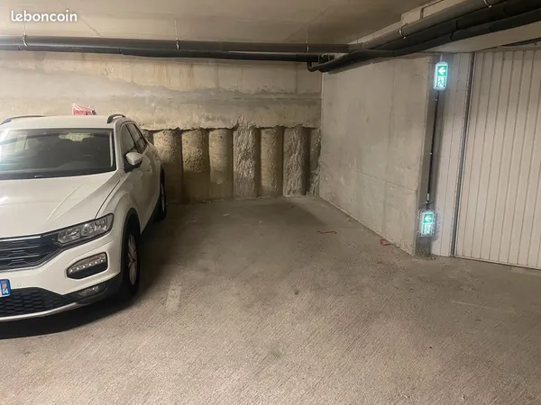 Loue place parking en sous sol 13010 marseille la capelette