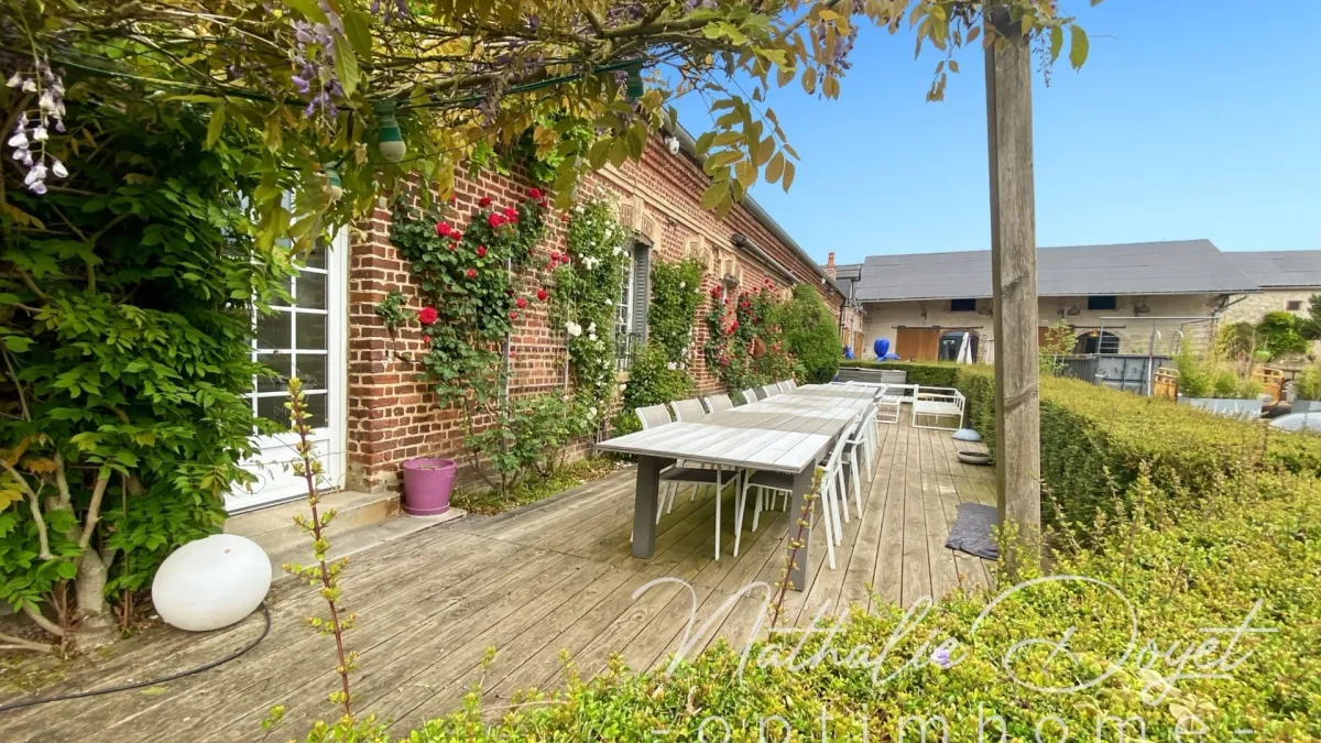 Photo 8