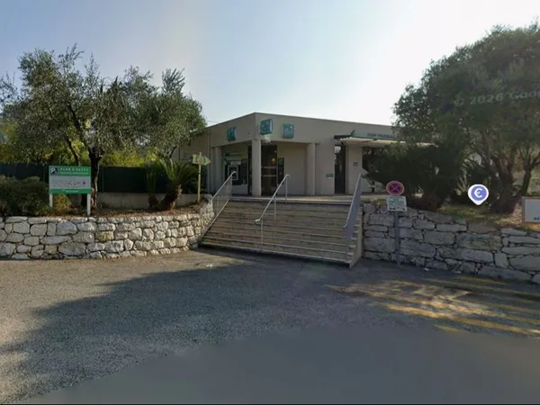 Local commercial 188 m²