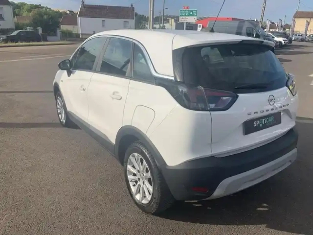 Opel Crossland 1.5 d 110ch elegance — photo 7