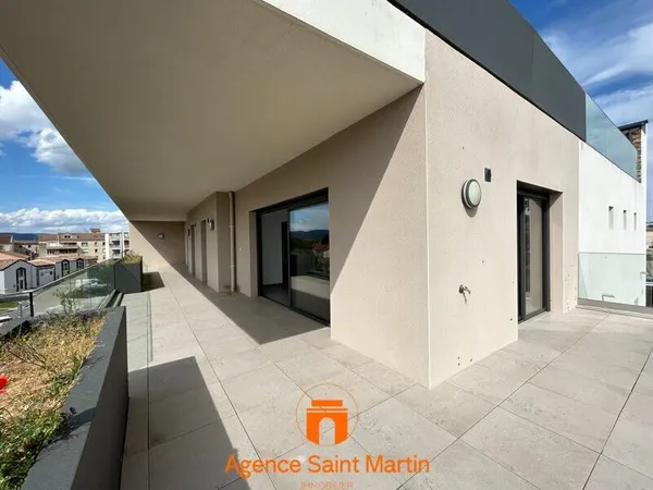 Appartement 4 pièces 178 m²