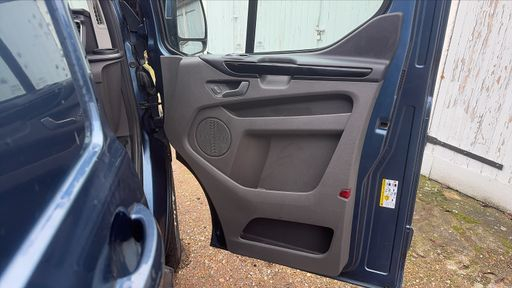 Ford Transit Custom L1H1 2.0 Ecoblue 130 BVA6 - Custom – 2019 – 66160 km – Diesel – Boîte Automatique — photo 39