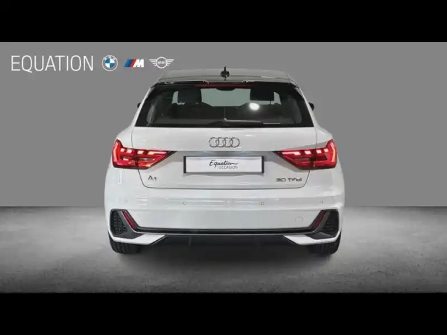 Audi A1 sportback 30 tfsi 110ch s line — photo 4