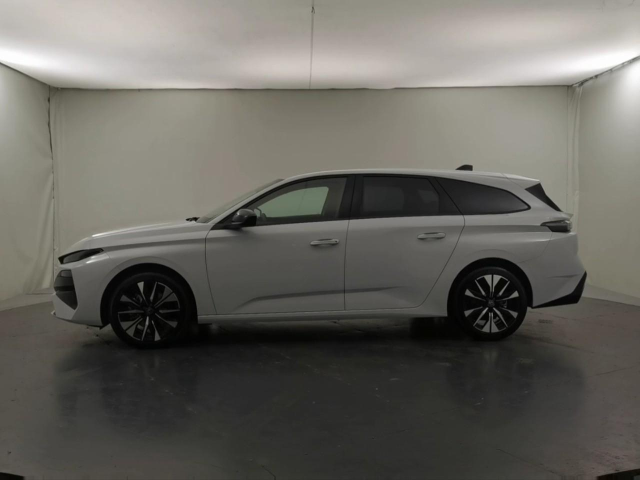 Peugeot 308 sw hybrid 145 e-dcs6 allure — photo 2