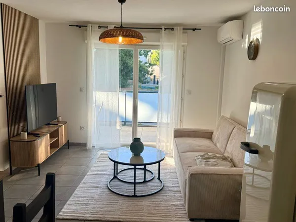 T2 meublé 43 m² - Terrasse - Garage - Climatisation - Tram Sabines